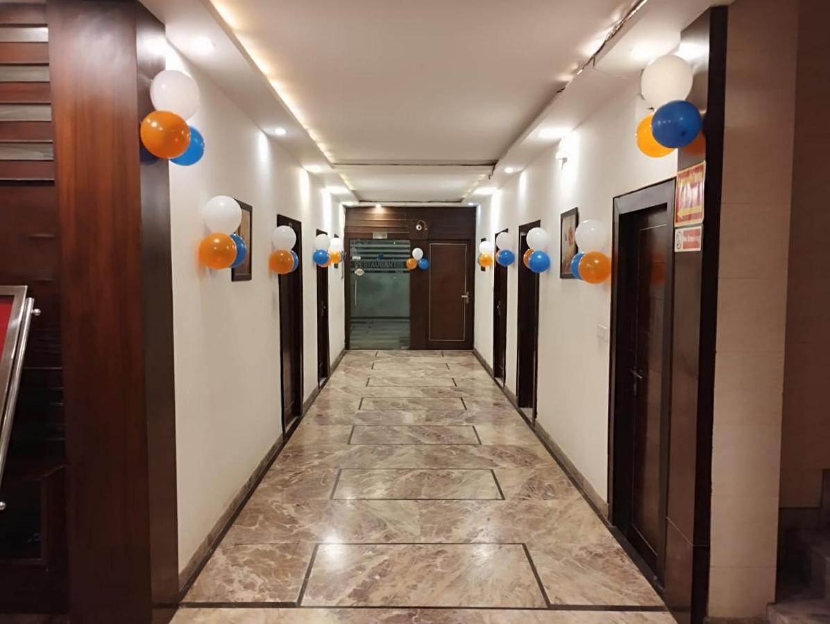 Hotel Tara Palace By Goyal Hoteliers Agra  Exterior photo