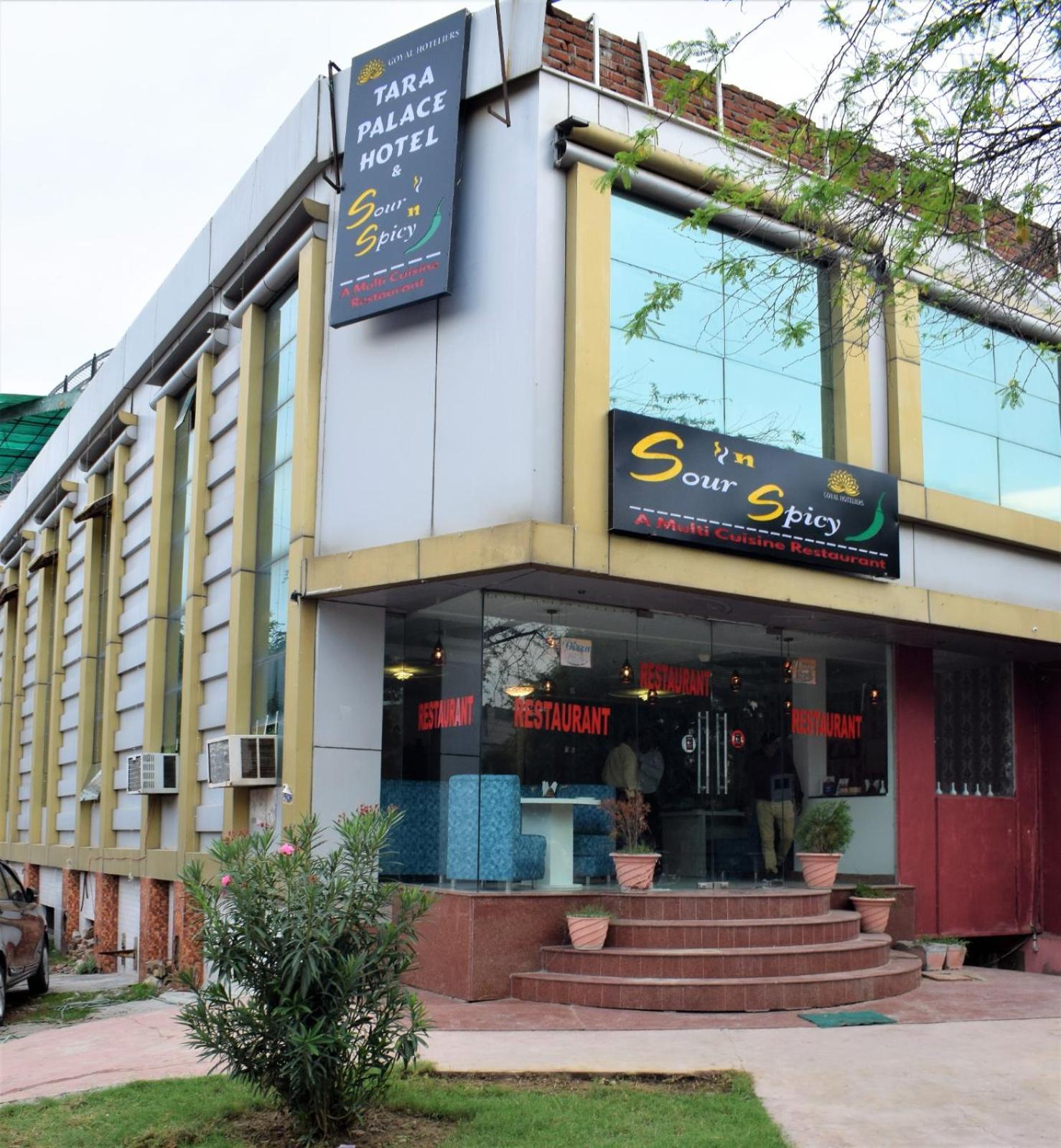 Hotel Tara Palace By Goyal Hoteliers Agra  Exterior photo